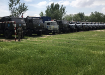 Полицейлер тұрғындарды көшіруге атсалысты