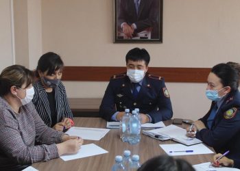 Түркістан облысында Көші-қон қызметі полицейлерінің ұйымдастыруымен дөңгелек үстел өткізілді