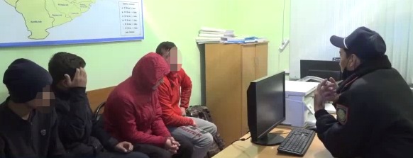 Полицейлер жасөспірімдер арасындағы құқық бұзушылықты болдырмаудың шараларын атқаруда