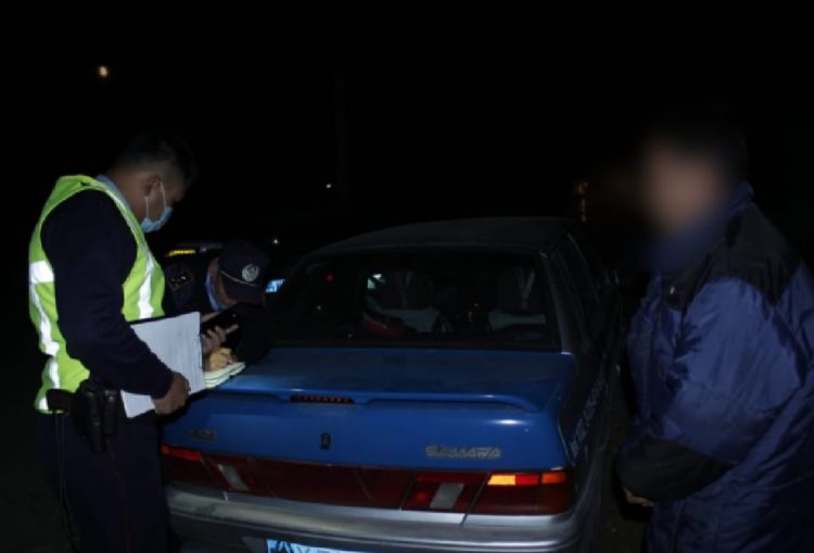 Түркістан облысында полицейлер марихуана сақтаған күдіктілерді ұстады