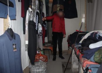 Мақтааралдық полицейлер сауда орнынан киім ұрлаған күдіктілерді ұстады