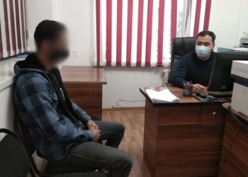 Сайрамдық полицейлер алаяқтық жолмен ақша алған күдіктіні ұстады