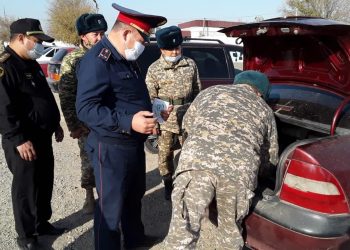 Түркістан облысы полицейлері әскери бөлім көліктерінің құжаттары мен қысқы маусымға дайындығын тексерді