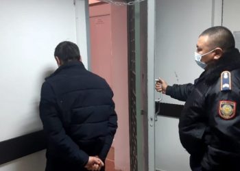 Түркістан облысының полицейлері тонау қылмысын жасаған екі жас жігітті ұстады