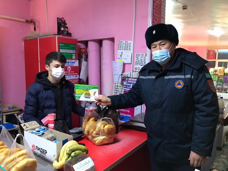 Полицейлер жаңа жыл қарсаңындағы түрлі  қауіпсіздік шараларын жасауда