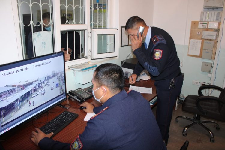 Түркістан облысының полицейлері мас халде көлік басқарған күдіктіні анықтады