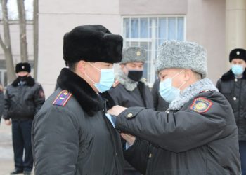 Түркістан облысында «Халық алғысы» медалімен тағы бір полицей марапатталды