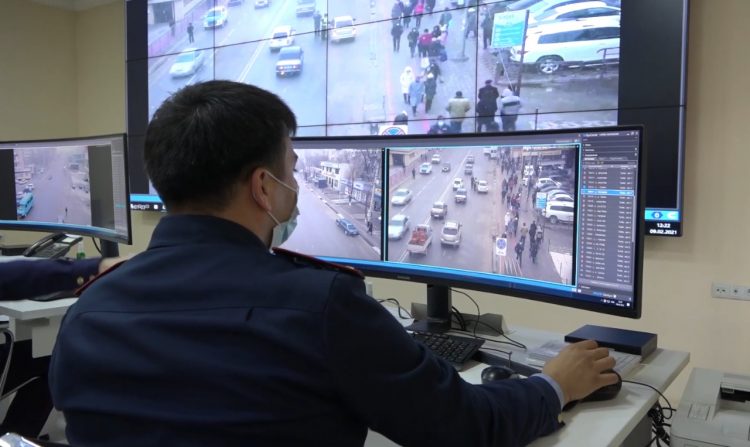 Түркістандық тұрғындар «102» мобильді қосымшасы арқылы полицейлерге хабарласты