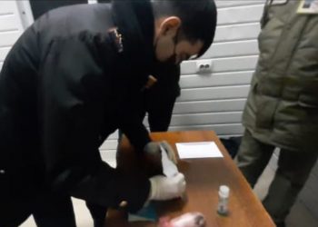 Сарыағаштық полицейлер  2 дана мүшеқапқа есірткі сақтап, шекарадан өтпек болған күдіктіні ұстады