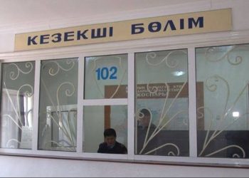 Түркістан облысының полицейлері интернет алаяқтығына қатысы бар 2 күдікті әйелді ұстады