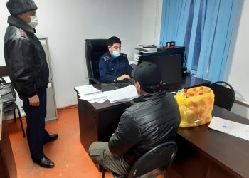 Түркістан облысының полицейлері көршісінің дүкеніне ұрлыққа түскен жас жігітті ұстады