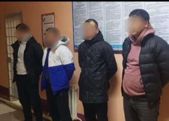 Түркістан облысының полицейлері қару қолданып, бұзақылық жасаған күдіктілерді ұстады.