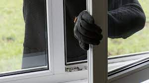 Түркістан облысының полицейлері тұрғын үйге заңсыз  кіріп,   қомақты ақша ұрлаған шымкенттікті  ұстады