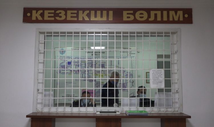 Түркістан облысының полицейлері 10-нан астам  тұрғынды алдаған алаяқты ұстады