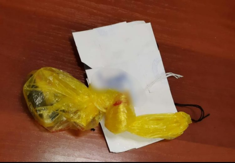 Полицейлер есірткі сатушыдан марихуана мен «синтетикалық есірткіні» тәркіледі