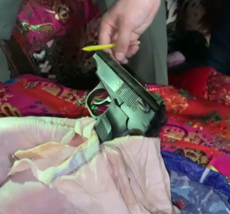 Есірткі сатқан сарыағаштық тұрғынның үйінен қару табылды