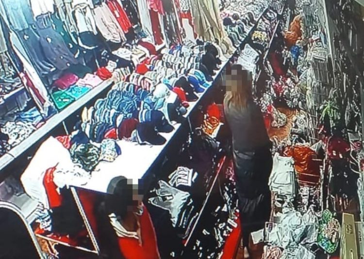 Келестік полицейлер кәнігі қалта ұрысын ұстады