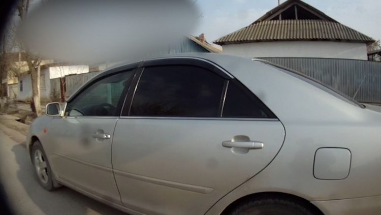 Полицейдің заңды талабына бағынбай 30 метрге дейін көлігімен сүйреп кеткен тұрғынға қатысты тергеу амалдары жүргізілуде