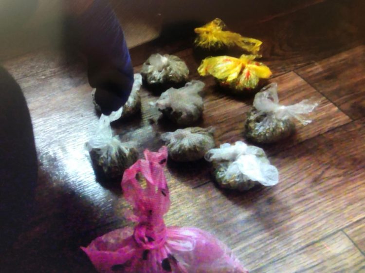 Есірткі сатқан күдіктіден 3 келіден астам марихуана алынды