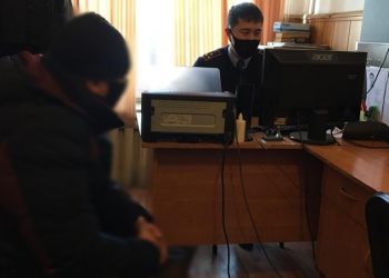 «Мүгедектікке шығарып беремін» деп алдаған ер адам ұсталды