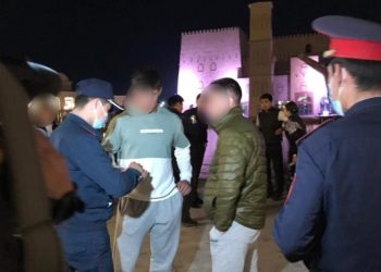 Түркістан облысының полицейлері балалардың түнгі серуеніне 30-дан астам ата-ананы тартты