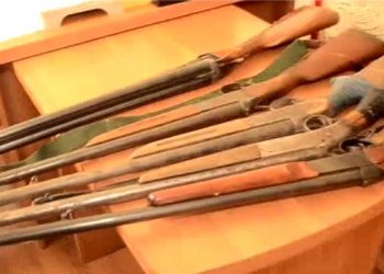 Сарыағаш АПБ-нің полицейлері «Қару» жедел алдын алу іс-шарасын өткізуде