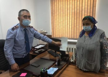 Төлебилік тәртіп сақшыларына шетелдік азаматша алғысын айтты