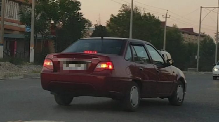 Жол қозғалысы ережесін бұзған ресейлік көлікті ұстады