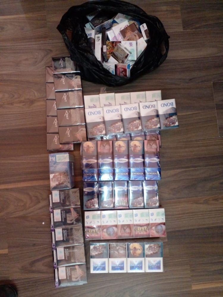 Дүкеннен 40 «блок» темекіні ұрлаған күдіктіні ұстады