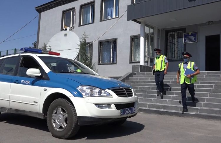 Жер телімін алып беремін деп алаяқтық жасағанды ұстады