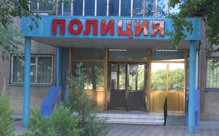 Ауласында есірткі еккен екі тұрғынды ұстады