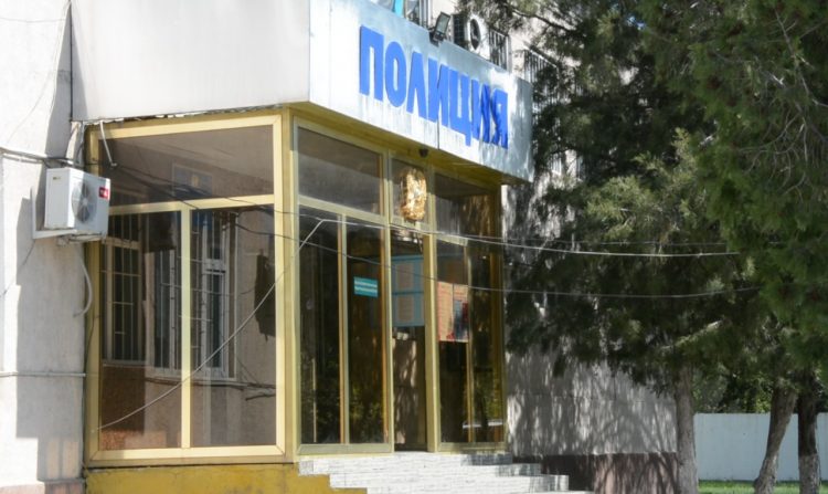 Көршісінің үйіне ұрлыққа түскен күдіктіні ұстады