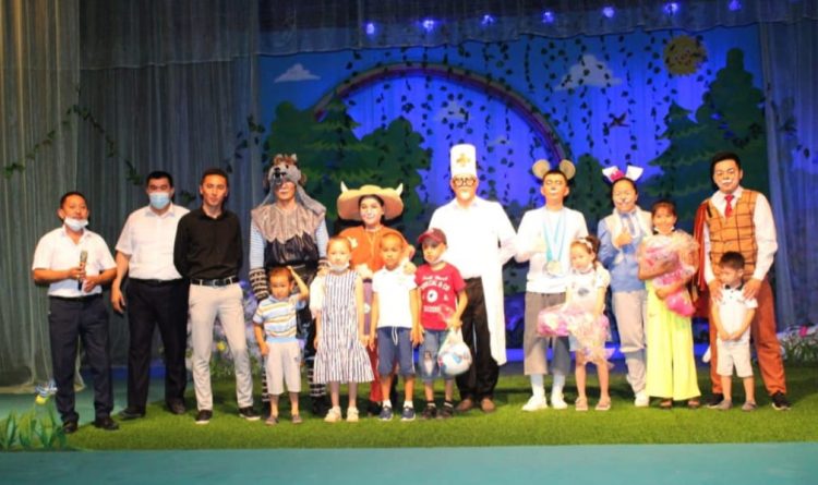 Жетісайда жұлдызы ерте сөнген полицейлердің балаларына тосынсый жасалды