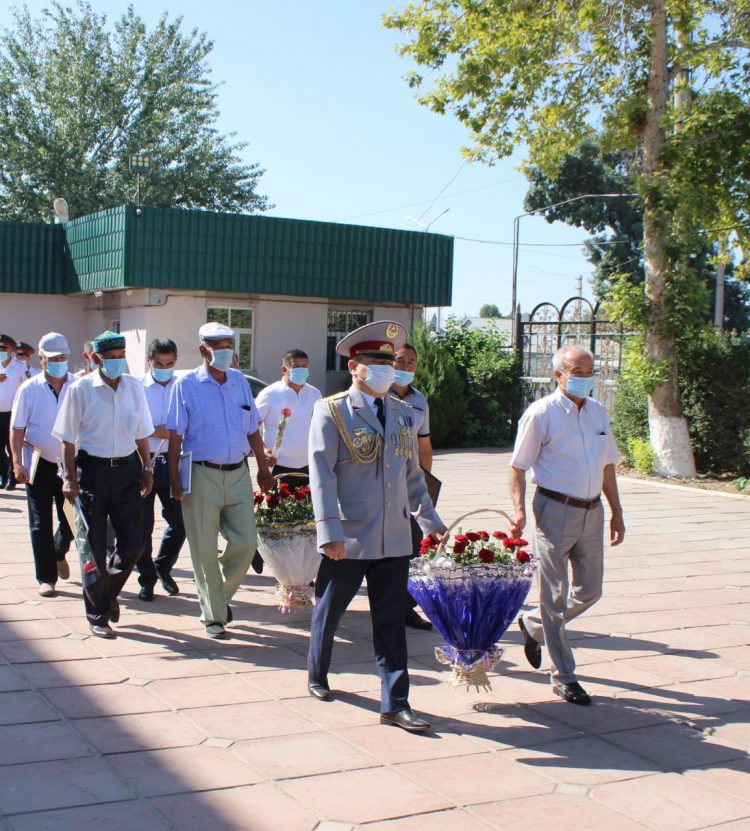 Полиция күні қарсаңында жетісайлық полицейлер марапатталды