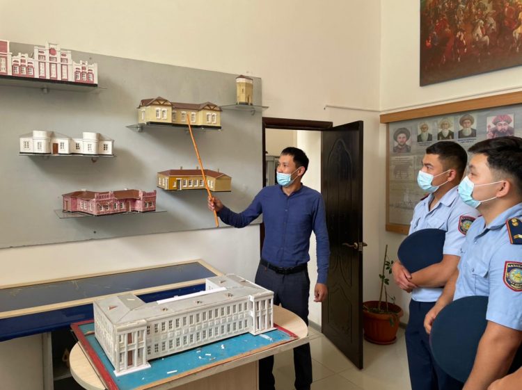 Аға ұрпақтың ерліктері жайлы естеліктерді тыңдады