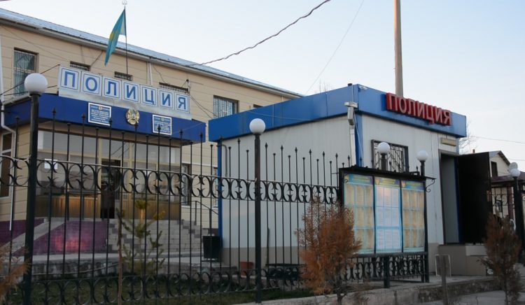 Түркістан облысының полицейлері мас халде бөтеннің автокөлігін заңсыз басқарып, жол-көлік оқиғасын жасаған шетелдікті ұстады