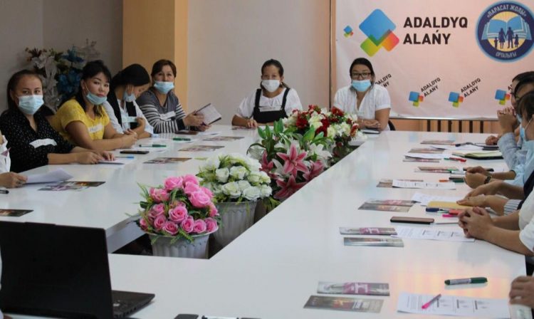 Түркістандық полицейлер «Әйел құқығы – бұл адам құқығы» атты тренинг өткізді