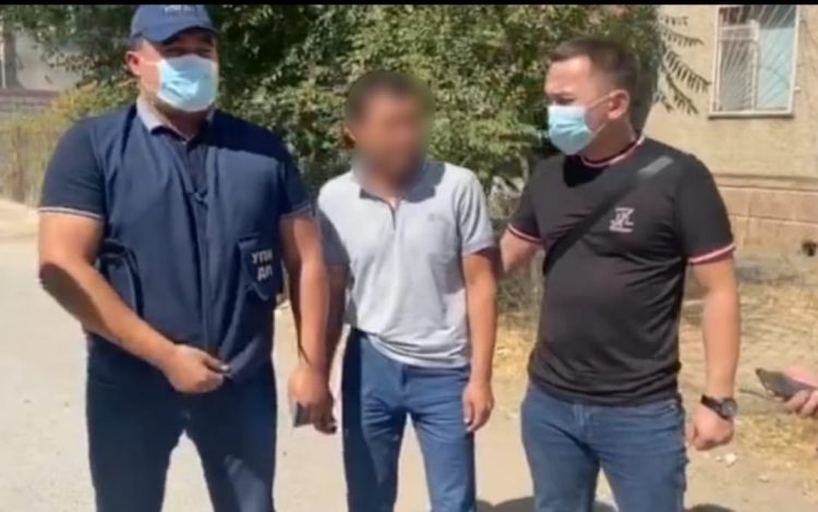 Есірткі сатпақ болған күдіктіні ұстады