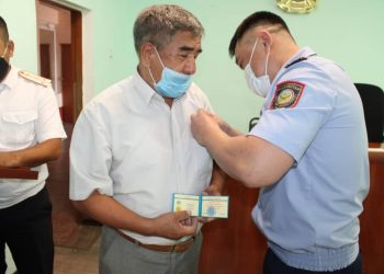 Түркістандық ардагер полицейлер марапатталды