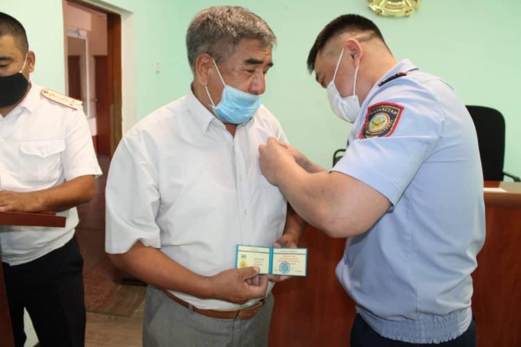 Түркістандық ардагер полицейлер марапатталды