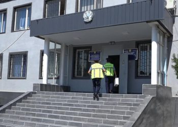 Әріптесінің атынан несие рәсімдеген күдікті бойжеткенді ұстады