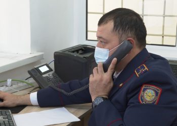 Түркістан облысының полицейлері шекарадан өтпекші болған шетелдіктің шалбарынан  есірткі тапты