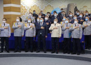 Тәуелсіздіктің 30 жылдығы қарсаңында түркістандық 70-ке тарта полиция қызметкері марапатталды