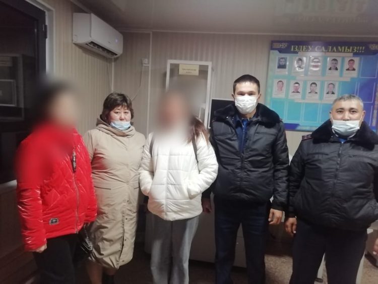 Түркістан облысында жоғалған екі бірдей жасөспірім қыз табылды