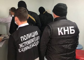 Түркістан облысының полицейлері экстремистік материалдарды жариялаған күдіктіні ұстады