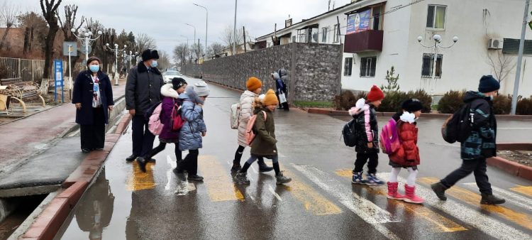Ордабасинские полицейские провели уроки безопасности дорожного движения для учащихся 65 школ района