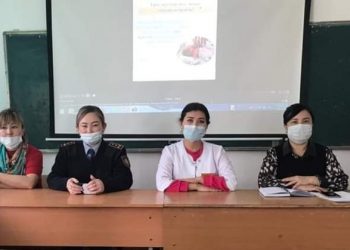 Түркістан облысының полицейлері оқушыларға арнап сабақ ұйымдастырды