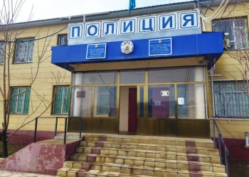 Түркістан облысының полицейлері тұрғыннан тіркелмеген шолақ мылтық тәркіледі
