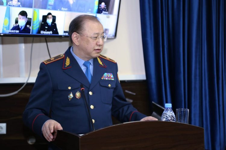 Полиция генерал-майоры М.Қабденовтің бастамасымен ішкі істер органдарының 30-ға тарта ардагеріне арналған келелі кездесу ұйымдастырылды