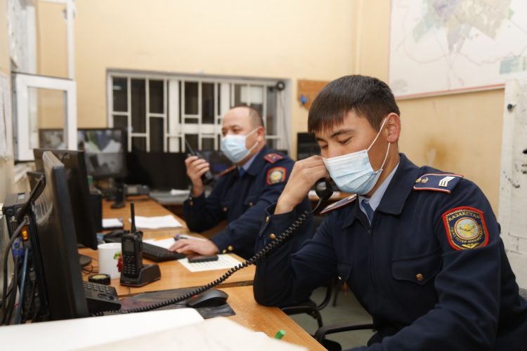 Түркістан облысының полицейлері қонақ жігітті тонаған күдіктіні ұстады